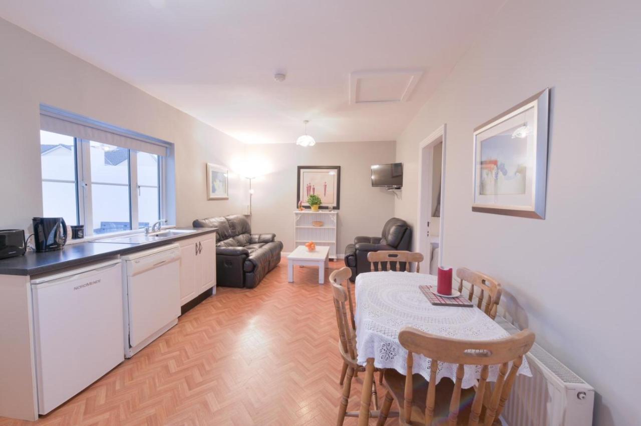 Ocean Breeze Apartment Lahinch Exteriér fotografie