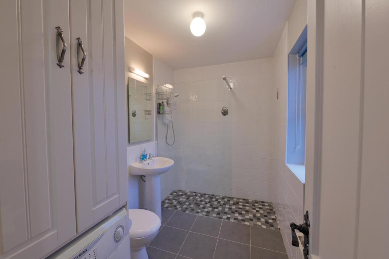 Ocean Breeze Apartment Lahinch Exteriér fotografie